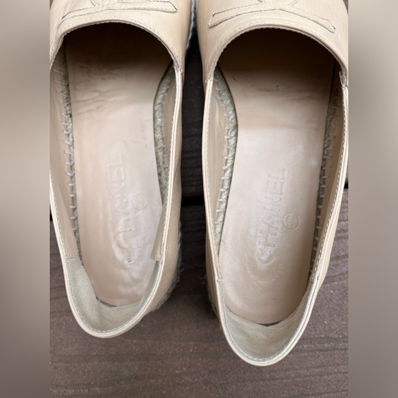Chanel Espadrilles - Beige and Black , Women’s Size 39 - Picture 8 of 11